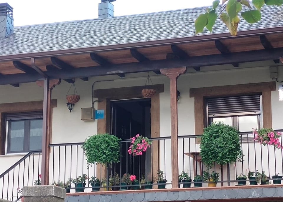La casita de la señora María Country House in Castile and León