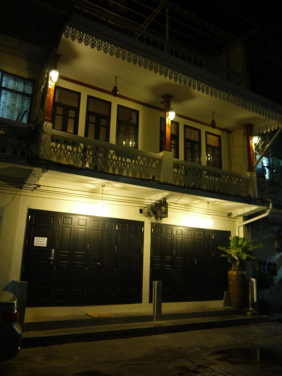 Facade/entrance