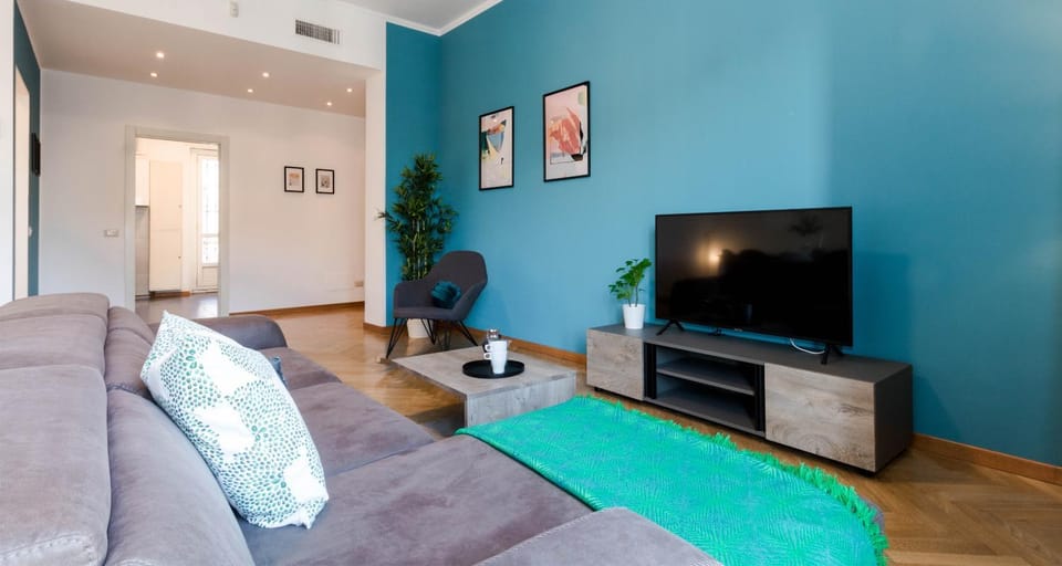TV and multimedia, Living room, Seating area