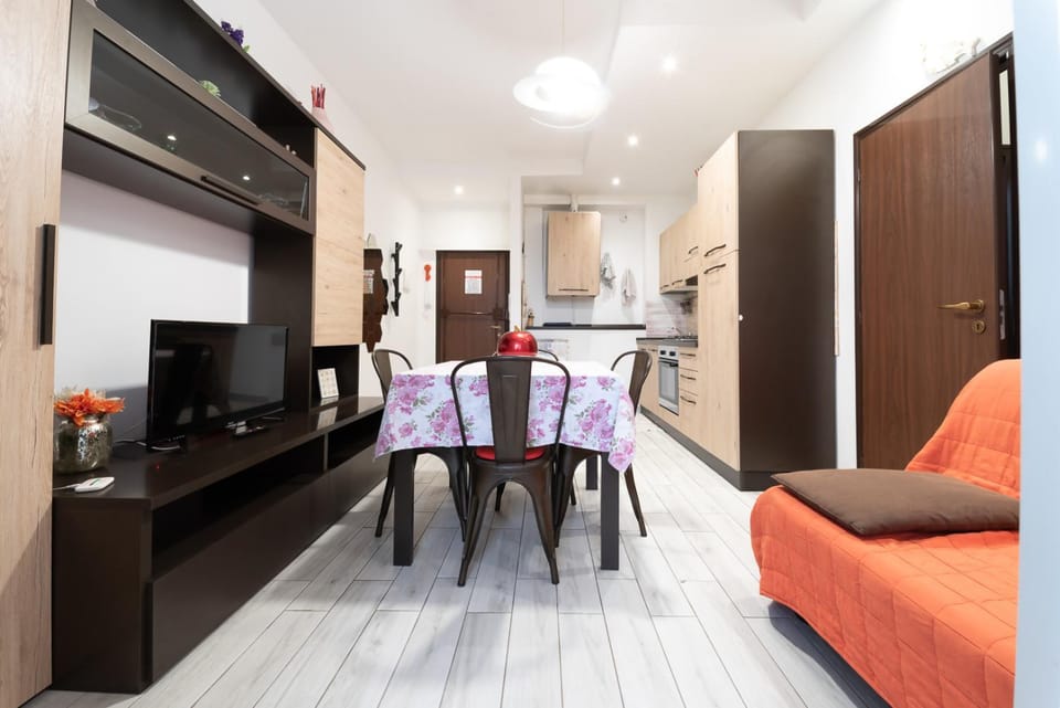 CASE VACANZE ROSA CON SERVIZIO SPIAGGIA House in Emilia-Romagna