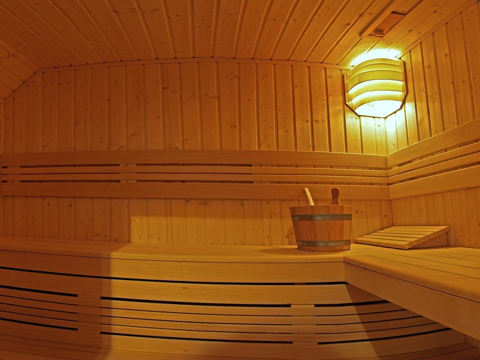 Property building, Activities, Sauna, Bathroom
