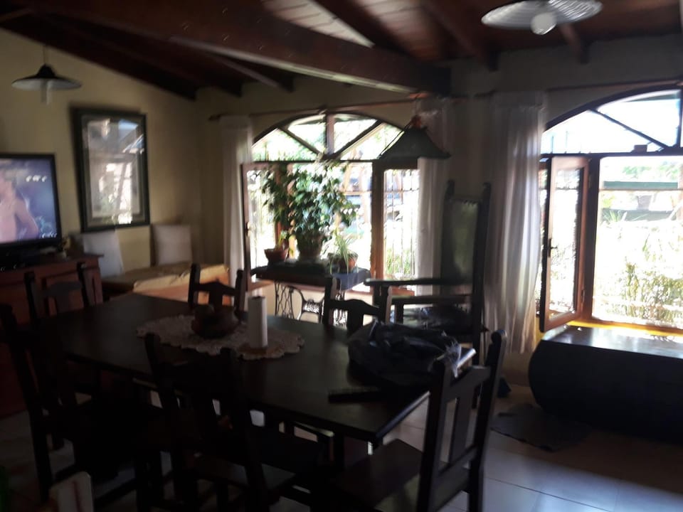 "Mahilo Casa" House in Villa Gesell