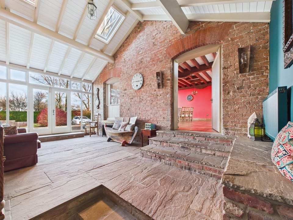 The Old Granary Country-retreat Villa in England