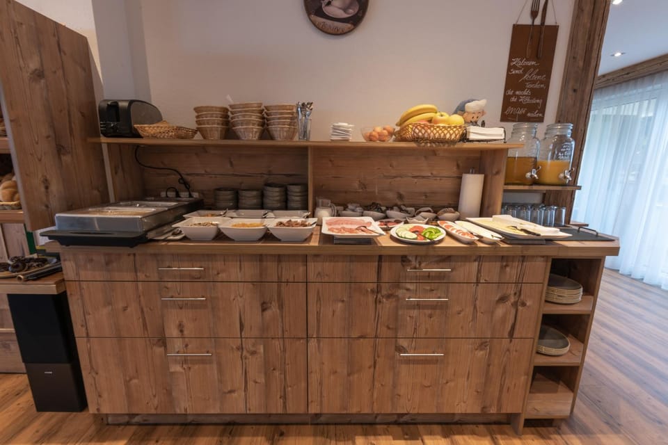 Food and drinks, Food and drinks, Breakfast, Breakfast, Buffet breakfast, Buffet breakfast