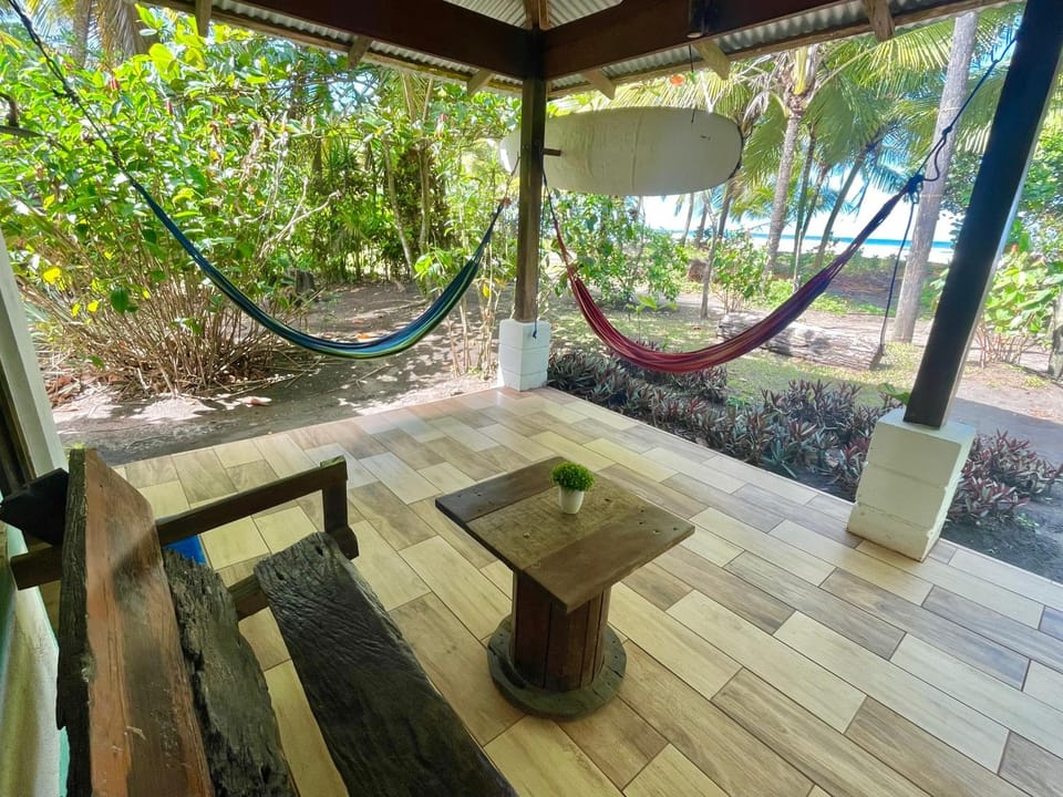 Casa turtle Bogue Bed and Breakfast in Costa Rica