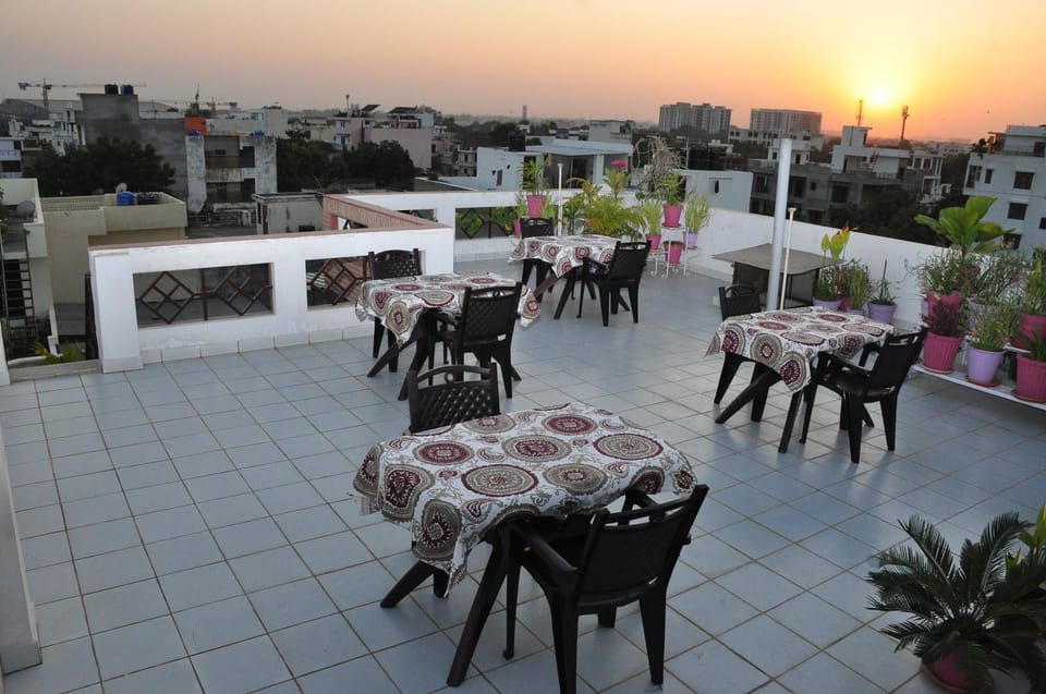 Patio, Restaurant/places to eat, Balcony/Terrace, Sunset