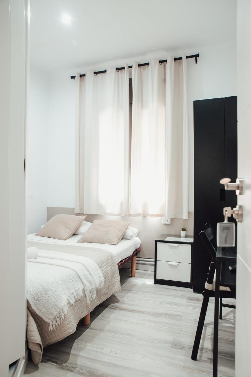 Hostal Ruta de Francia Bed and Breakfast in Barcelona