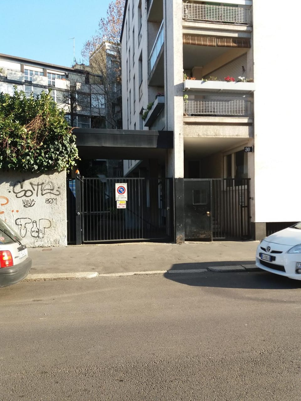 Facade/entrance, Day