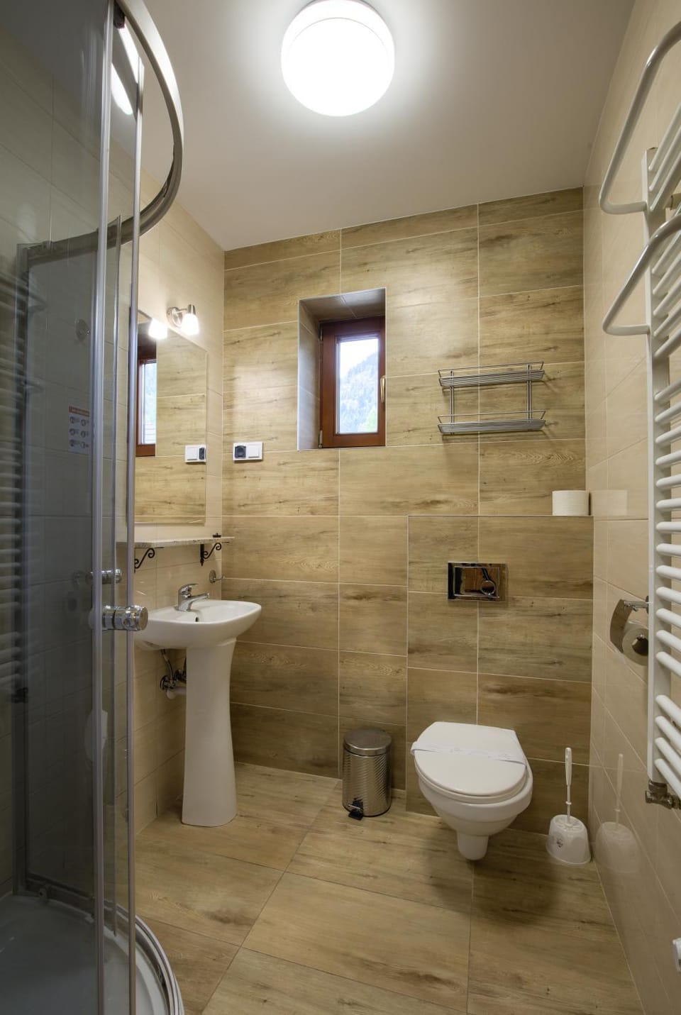 Schronisko PTTK Trzy Korony Bed and Breakfast in Lesser Poland Voivodeship