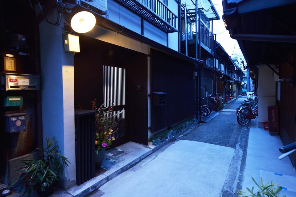 Facade/entrance, Location, Sunset