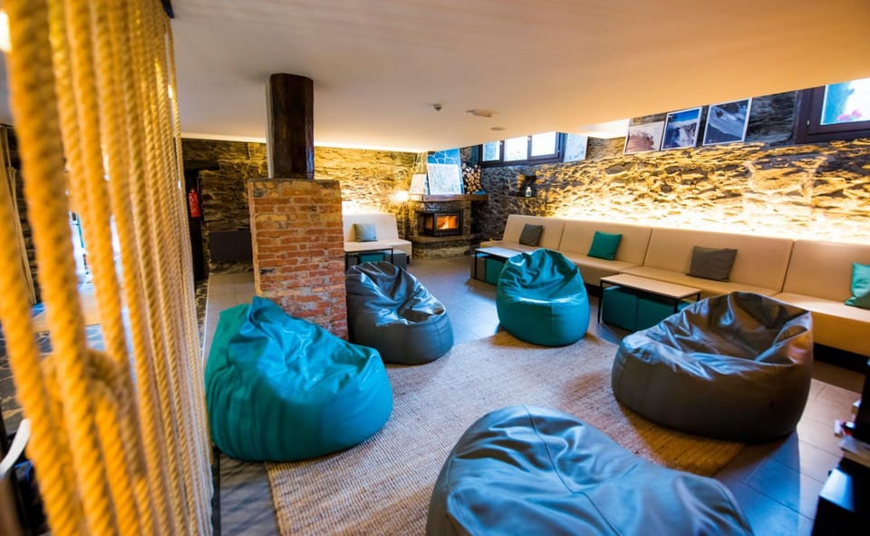 Communal lounge/ TV room