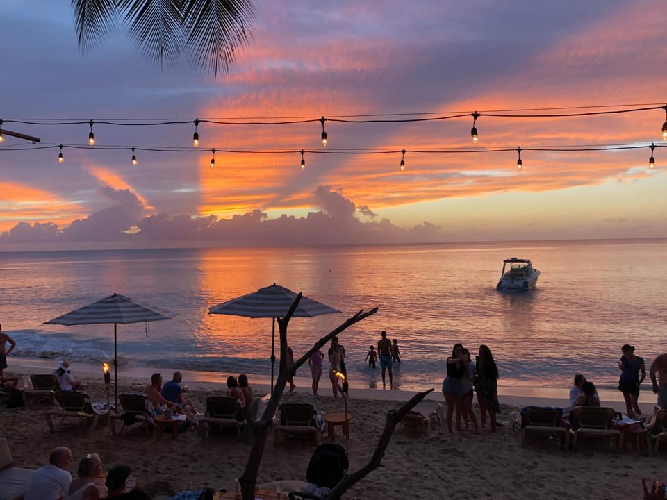 Restaurant/places to eat, Beach, Sea view, Sunset