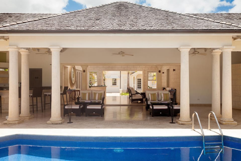 Swimming pool, Swimming pool