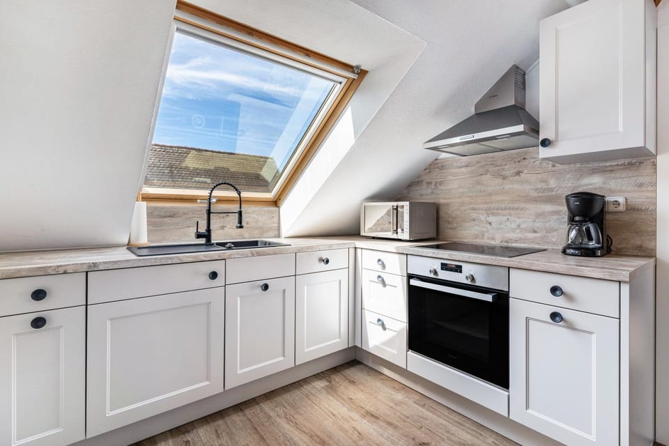 Property building, Kitchen or kitchenette, Living room