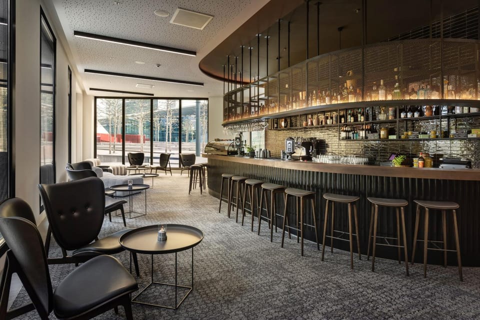 Coffee/tea facilities, View (from property/room), Lobby or reception, Lounge or bar, Drinks