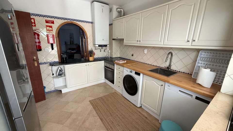 Kitchen or kitchenette, dishwasher, oven, pet friendly, washing machine, dryer