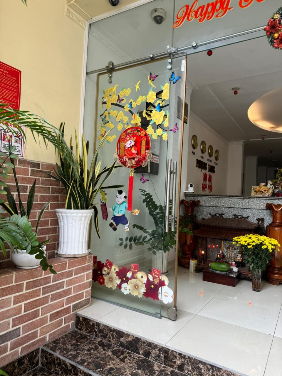 Phung Long Hotel Hotel in Ho Chi Minh City