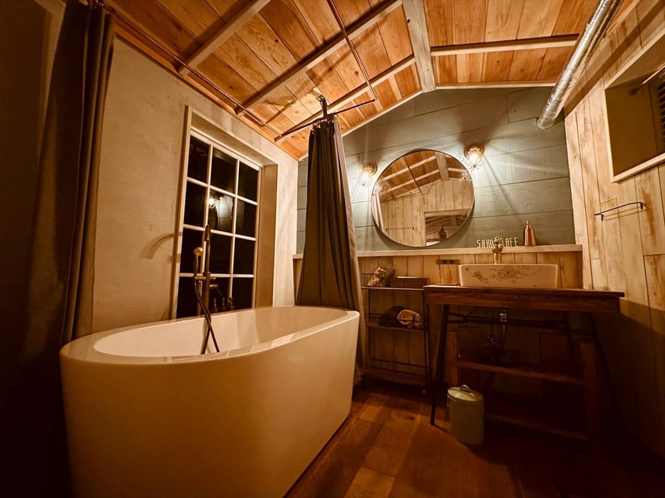 Hot Tub, Bathroom, Bath