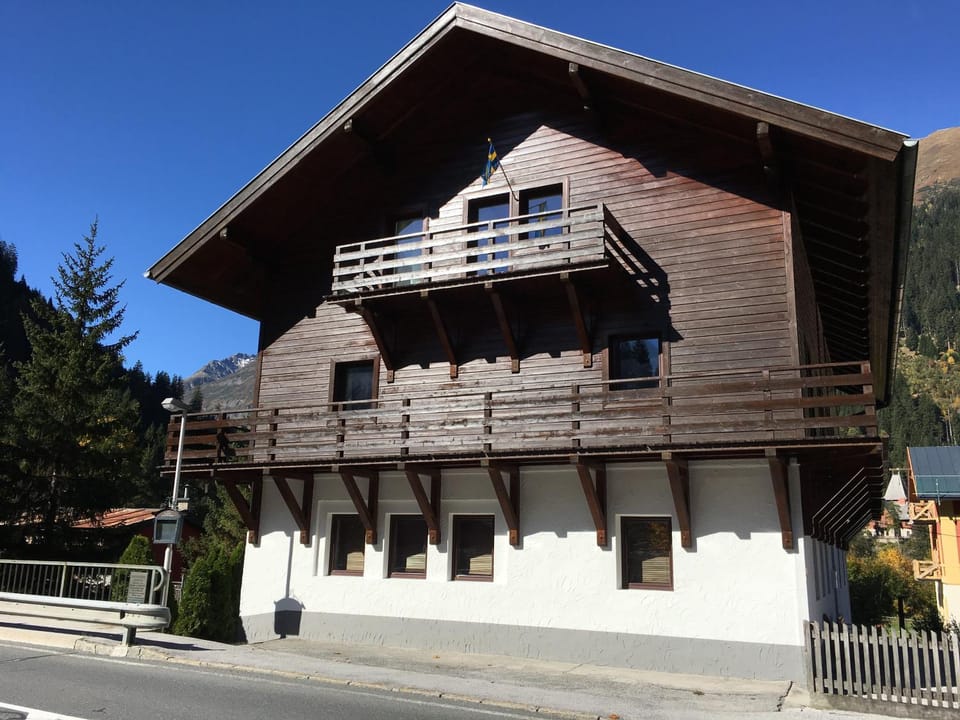 Facade/entrance, Summer