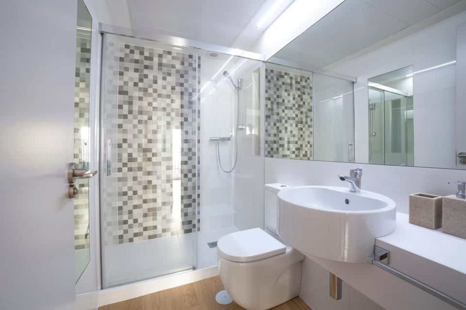 Shower, Toilet, Bathroom