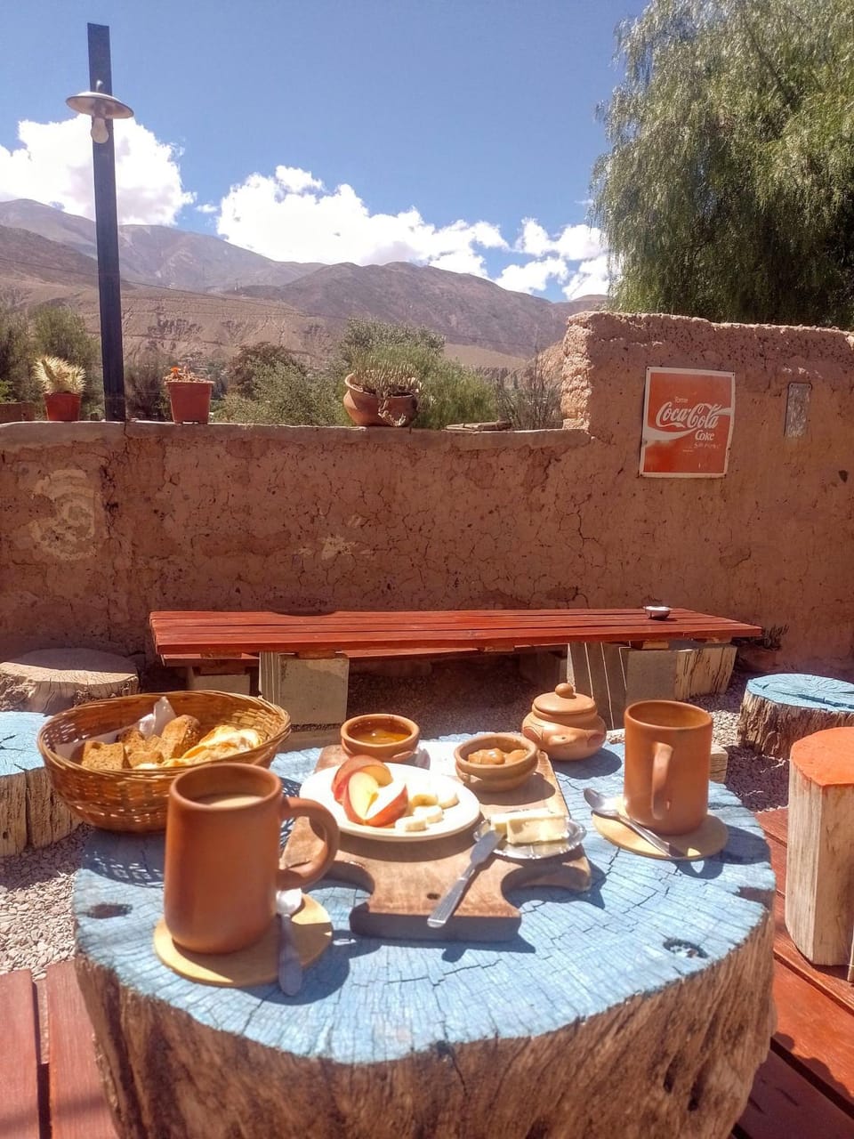 Mountain view, Breakfast