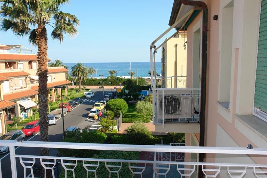 Ligure Residence Apartment in Borgio Verezzi