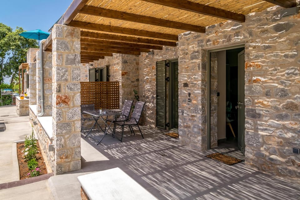 Petras Gi - Stone Houses Apartment hotel in Messenia