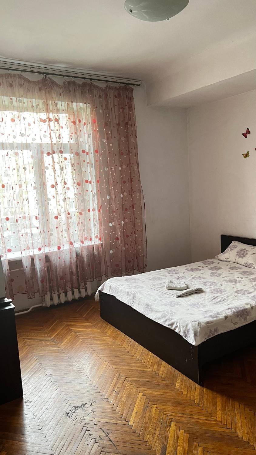 3х комнатная квартира возле парка Apartment in Ukraine