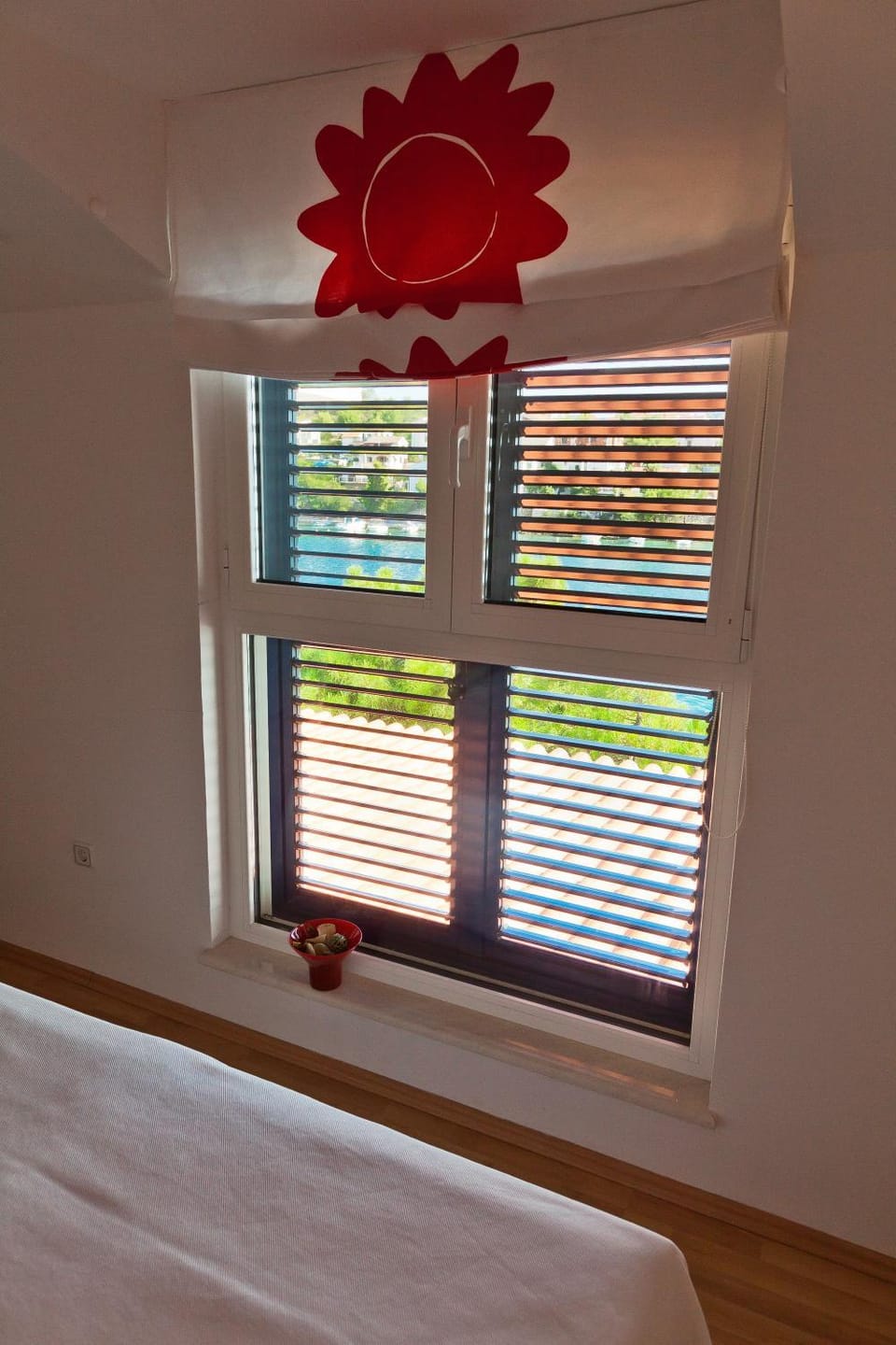 View (from property/room), Decorative detail, Bedroom