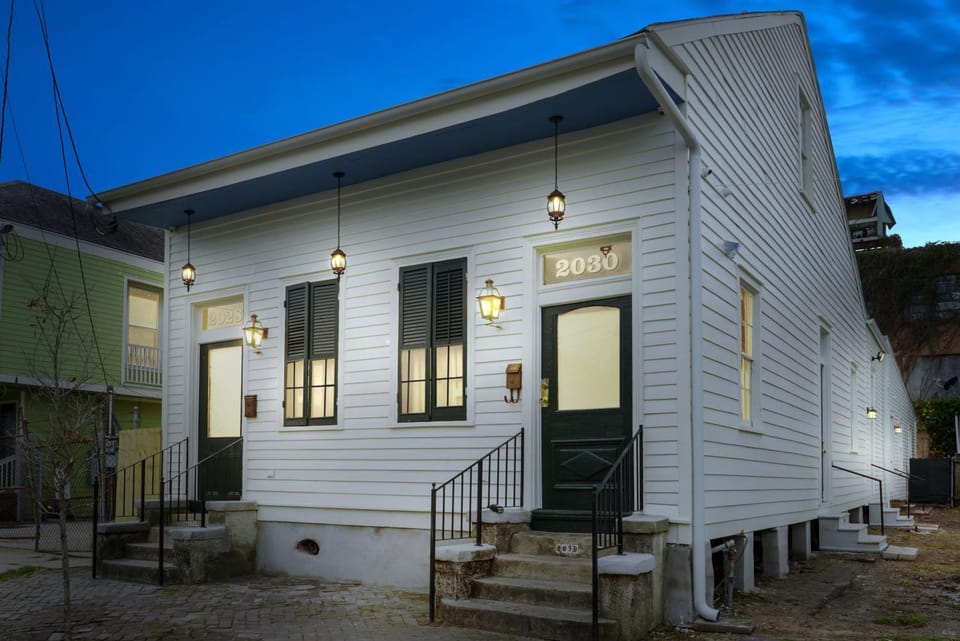 Property building, Night