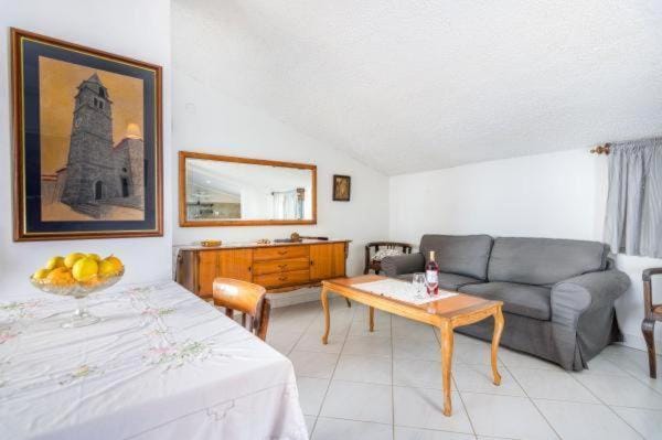 Apartman Turk Apartment in Premantura