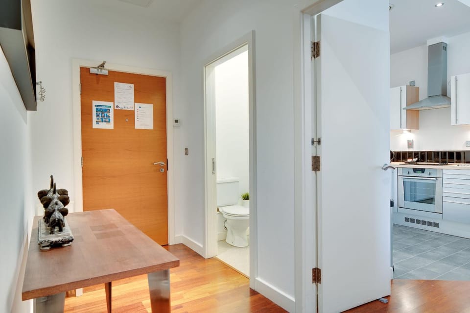 Bathroom, Kitchen or kitchenette