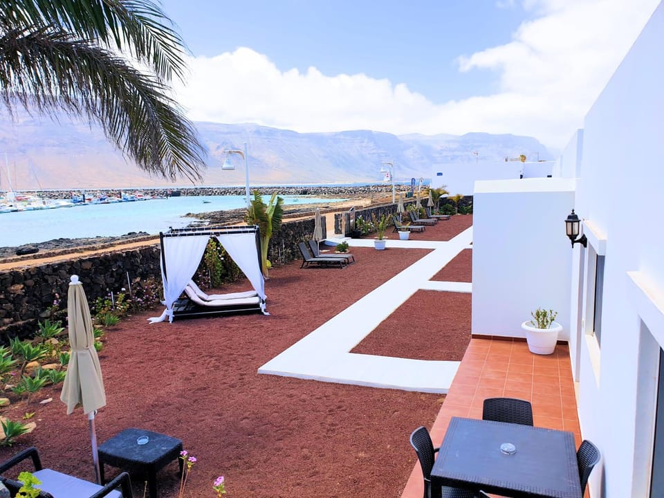 Garden view, Sea view