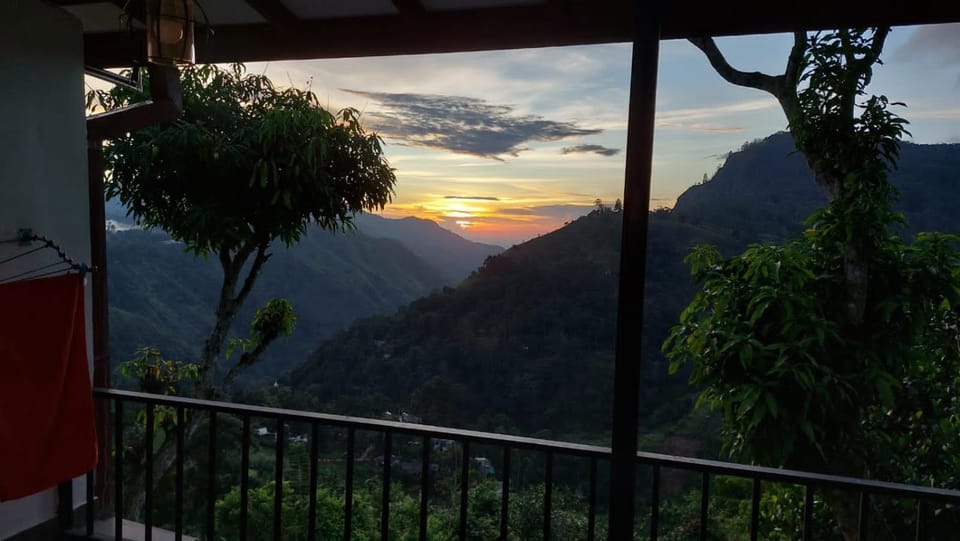 View (from property/room), Balcony/Terrace, Mountain view, Sunrise