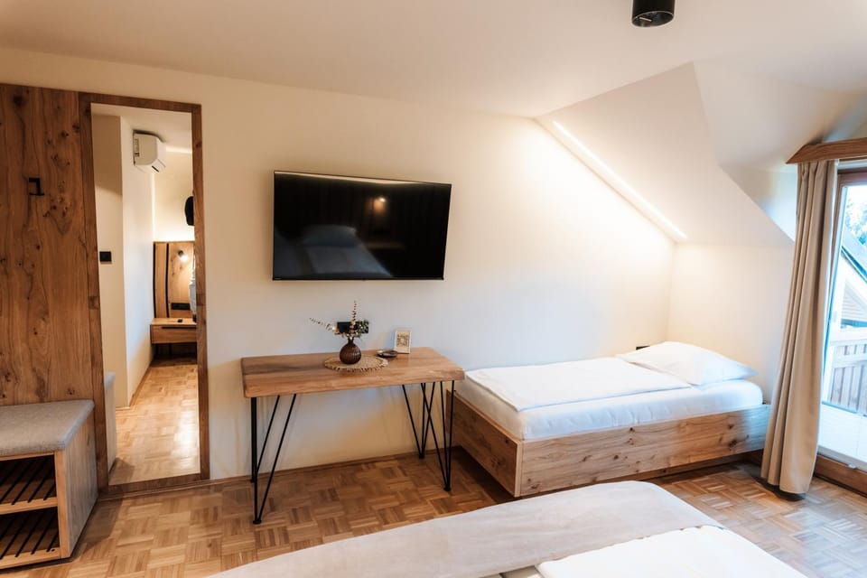 Guesthouse Smogavc Bed and Breakfast in Slovenia