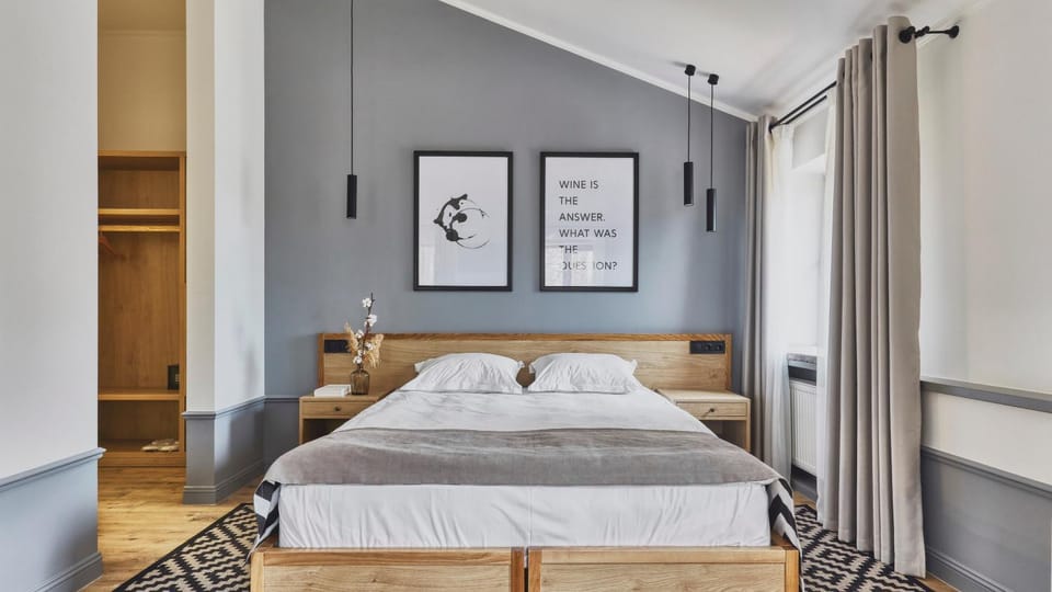 Bed, Photo of the whole room, Bedroom