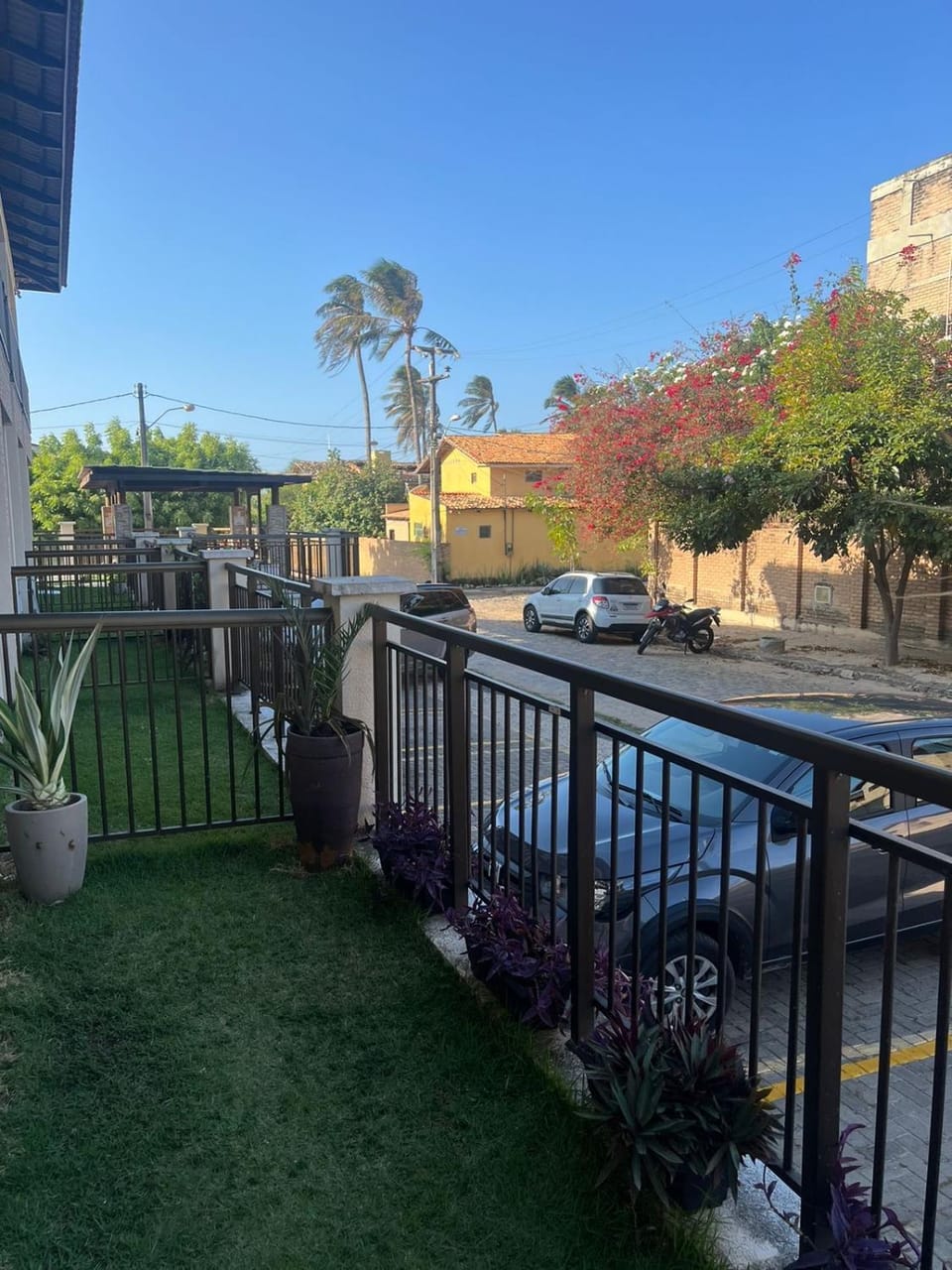 Garden view, Parking