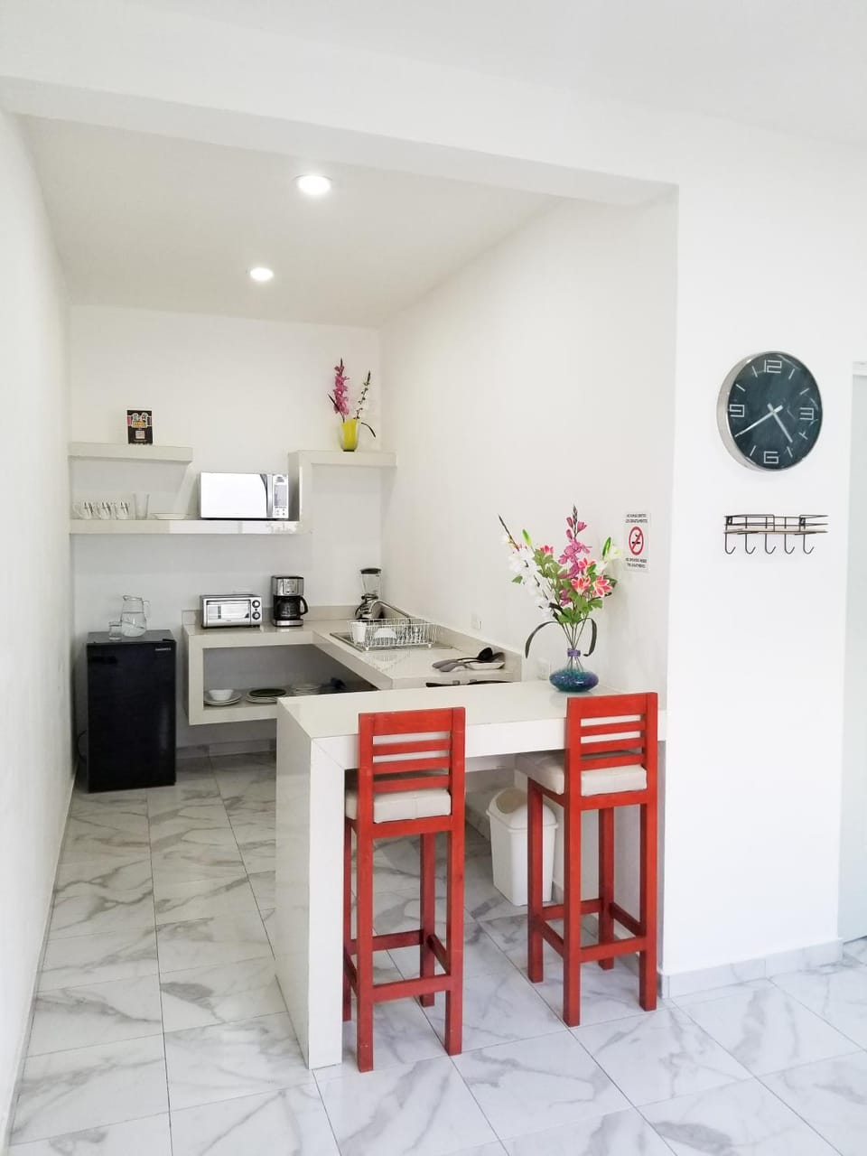 Kitchen or kitchenette, Dining area, minibar, oven, stove, toaster