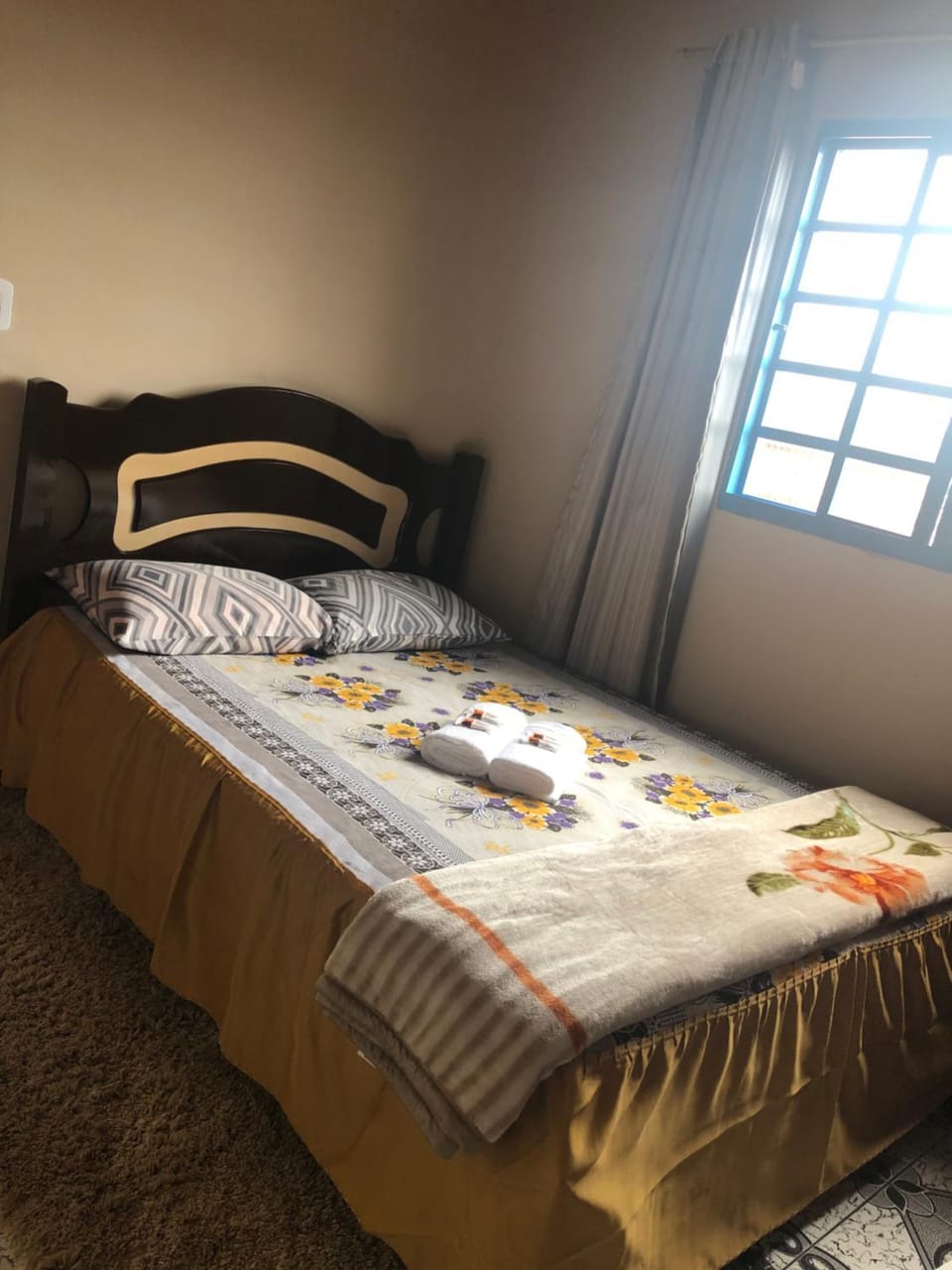 Bed, Decorative detail, Bedroom