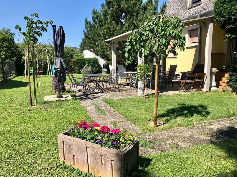 La Villa Mansard House in Grand Est