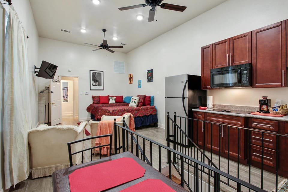 N Broad Studios Apartment in New Orleans