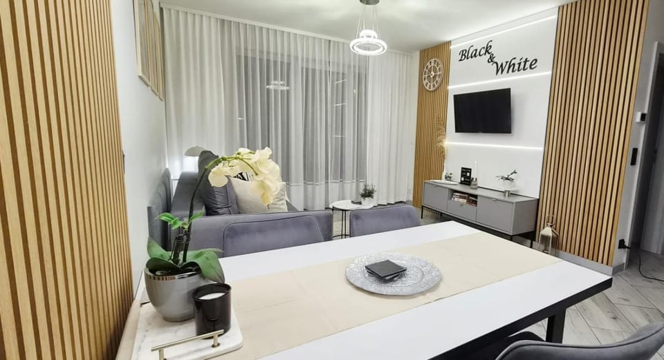 Apartament Black-White Apartment in West Pomeranian Voivodeship, Poland