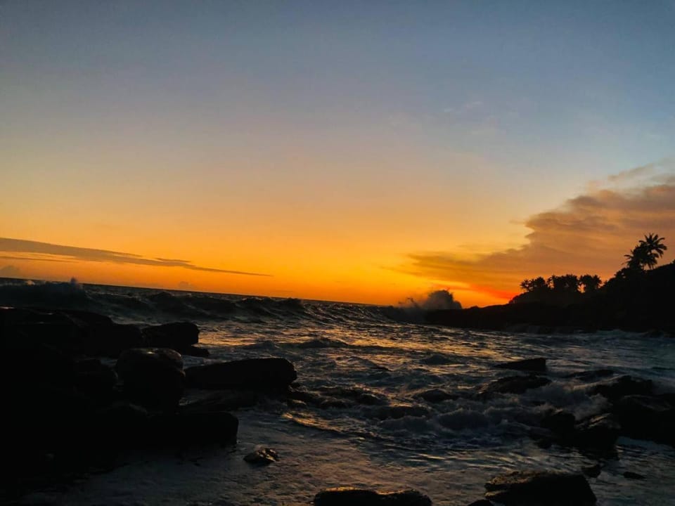 Screwpine Beach Villa Bed and Breakfast in Southern Province