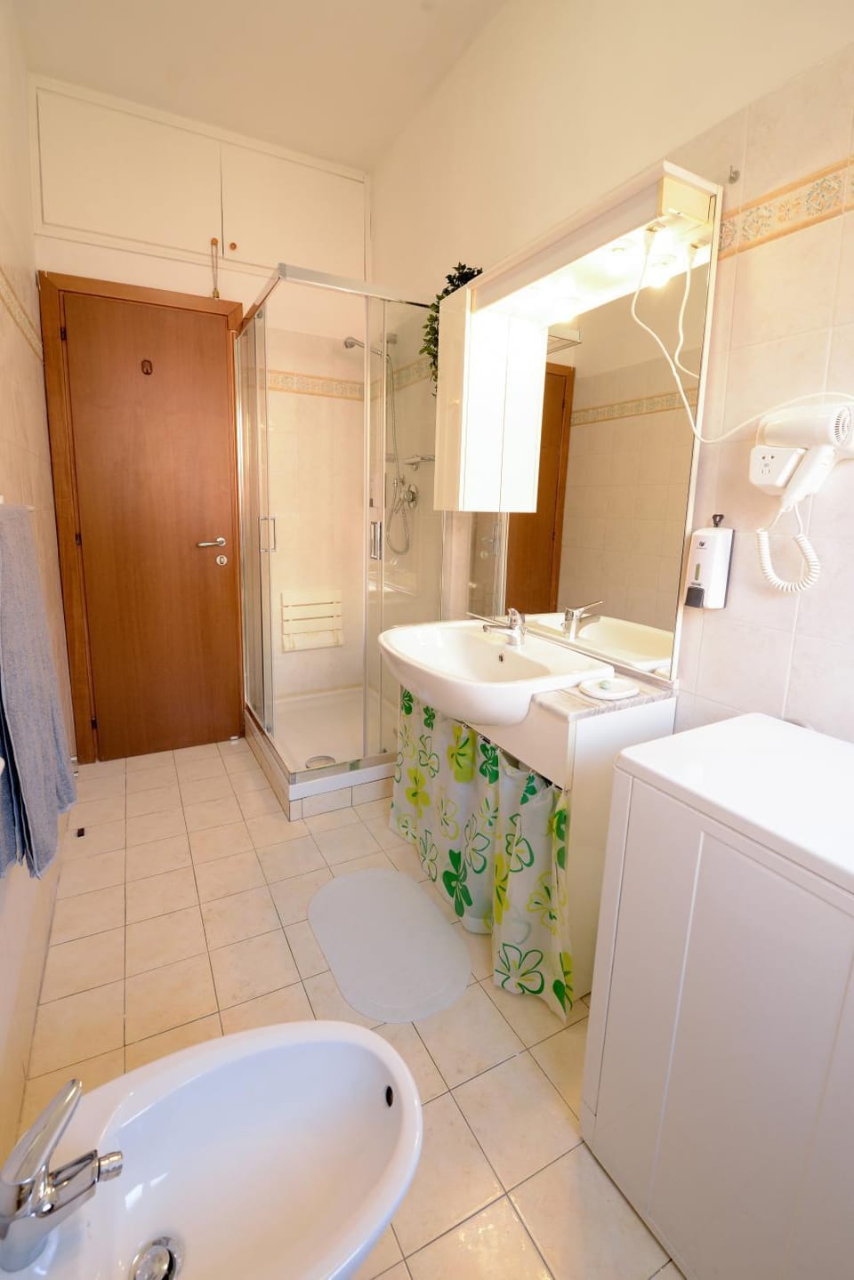 Shower, Toilet, Bathroom, Bath