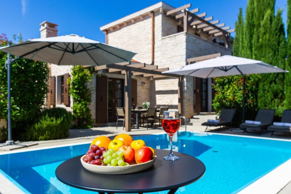 Stone Villa Zahara Villa in Medulin