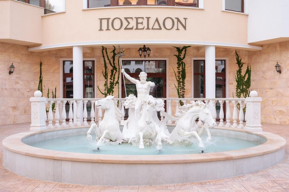 Property building, Facade/entrance