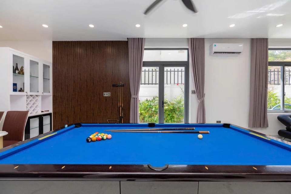 Billiard