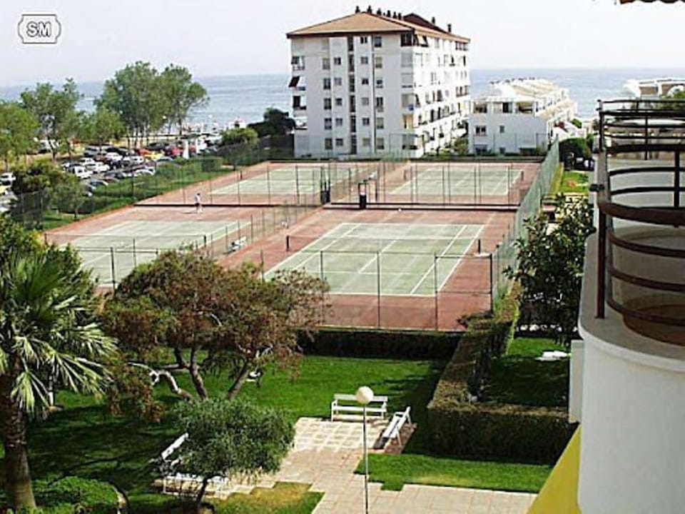 Tennis court