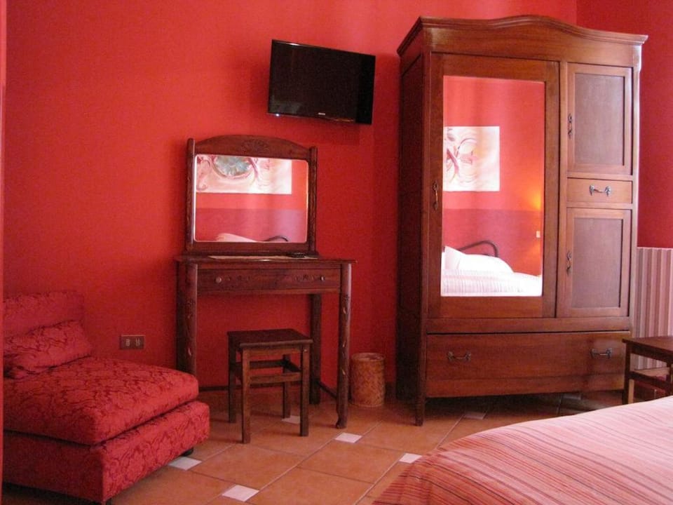 Chiaia B&B Bed and Breakfast in Naples