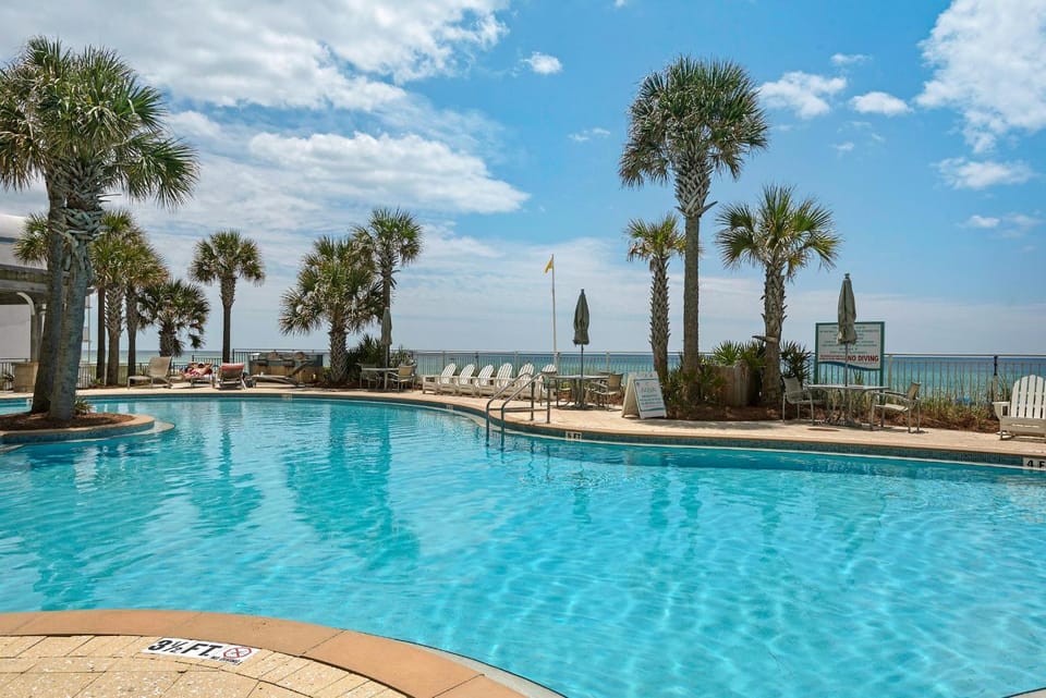 Aqua Resort 1505 House in Panama City Beach